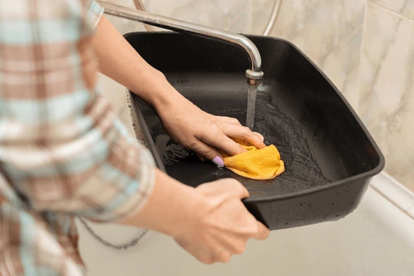 Choisir entre un plateau de coiffeur avec roulettes ou fixe